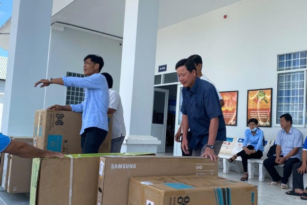CUNG CẤP THIẾT BỊ ÂM THANH VÀ TIVI CHO XÃ MINH THUẬN HUYỆN U MINH THƯỢNG